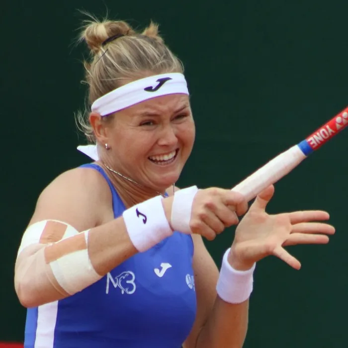 Marie Bouzkova vs. Ana Sofia Sanchez: Defensive Precision Meets High-Altitude Clay in Bogota