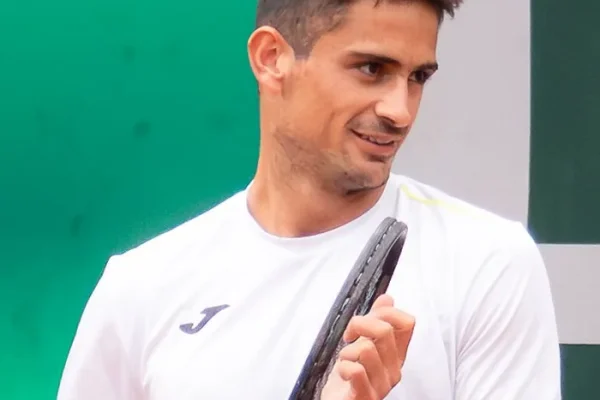 Mariano Navone’s Clay-Court Momentum vs. Christopher O’Connell’s Hard-Court Pedigree