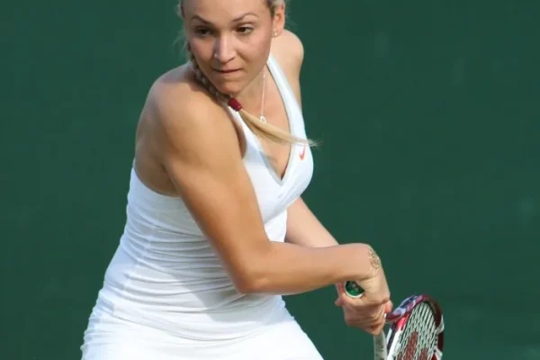 Donna Vekic vs. Sachia Vickery: Power Dynamics on Charleston’s Green Clay