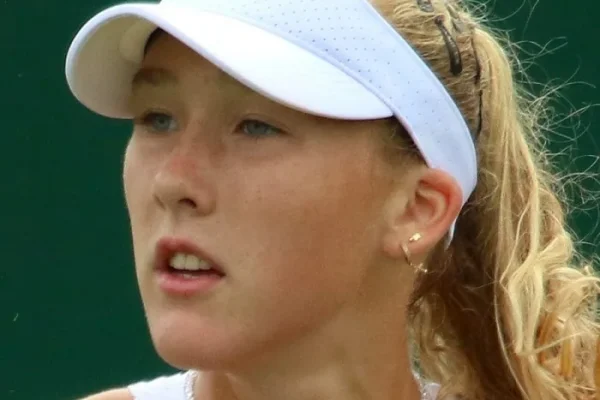Victoria Mboko’s Hard-Court Power Faces Mirra Andreeva’s Tactical Depth
