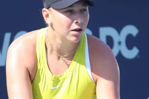 Anisimova’s Power vs. Bencic’s Tactical Return: Miami Open Analysis