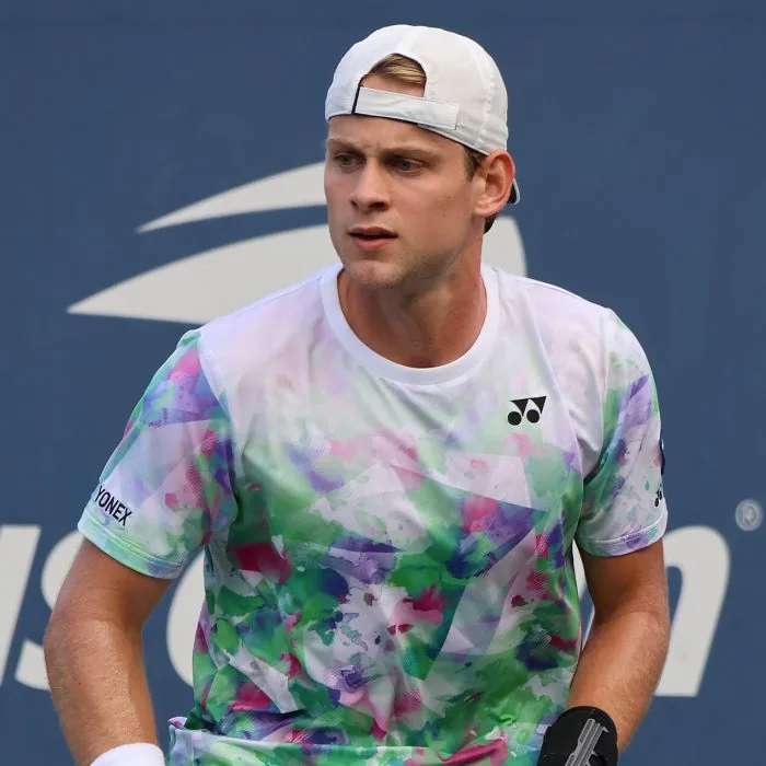 Zizou Bergs Poised to Dominate Adrian Mannarino on the Monte-Carlo Clay