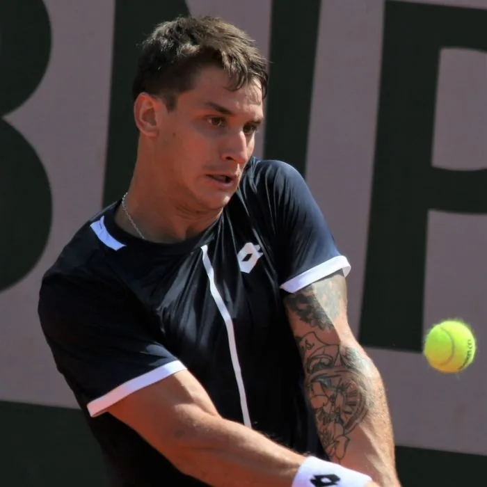 Clay Court Specialist Camilo Ugo Carabelli Set to Outlast Luca Van Assche in Marrakech